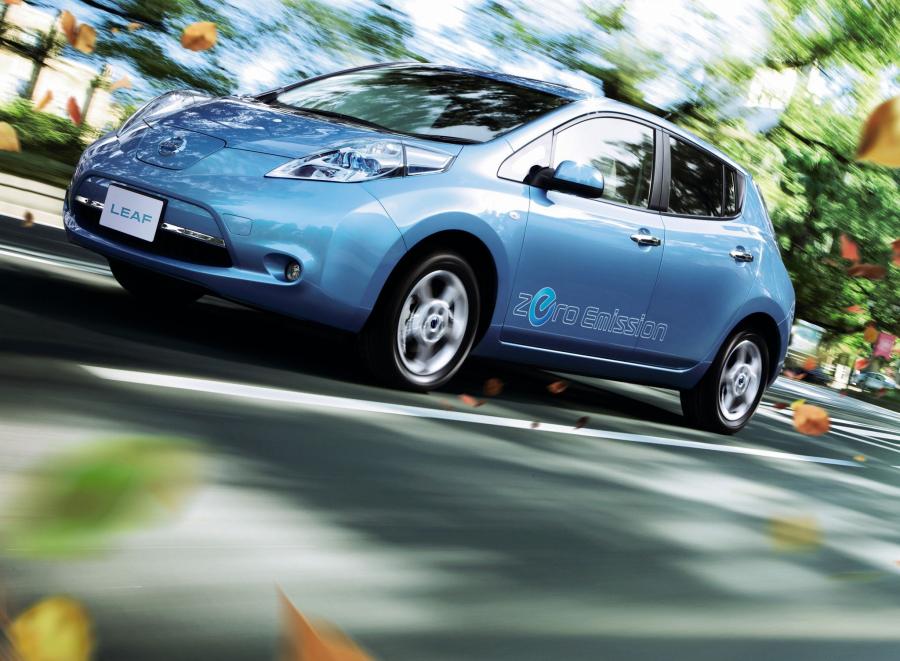  Nissan Leaf 2010 года  (JP) (фото 5 из 11)